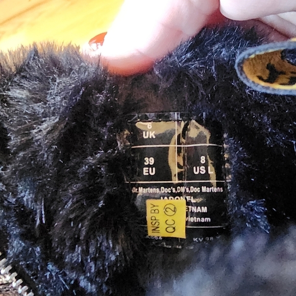 Dr Martens Jadon Boot Platform Faux Fur Lined Size 8 Gothic Grunge Metallic - Picture 7 of 10